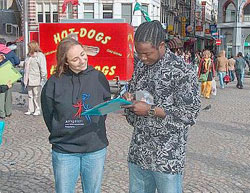 Photo: Members of the Church of Scientology of Amsterdam participate in petition-signing events throughout the year to educate the community on the importance of full understanding and implementation of the Universal Declaration of Human Rights.